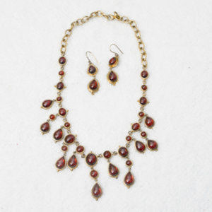 Red and Gold Necklace and Earing Set